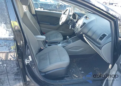 2015 Kia Forte Lx z USA, uszkodzony, nr VIN KNAFK4A68F5256975